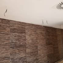 Parede em ripado com acabamento de qualidade